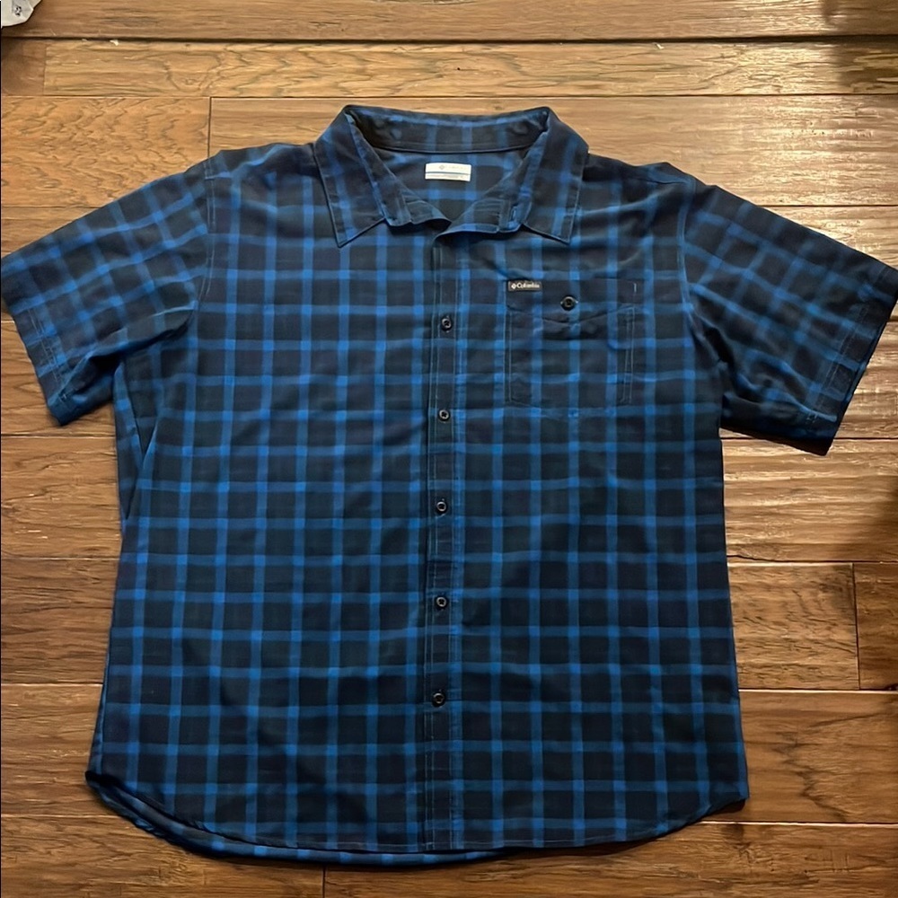 Columbia Men's Blue Plaid Short Sleeve Shirt Size XL